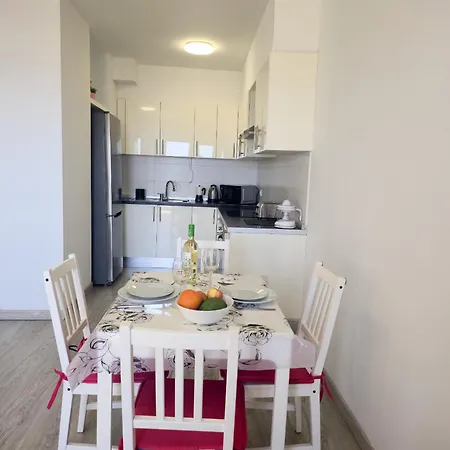 Club Paraiso By Helloapartments * Playa Paraiso (Tenerife)